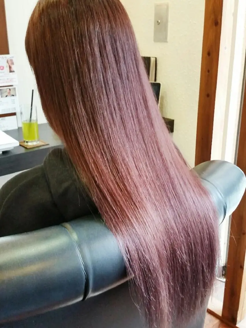 ロング カラー イルミナカラー カット ヘアカラー トリートメント Yamanaka Seiichirouのヘアスタイル