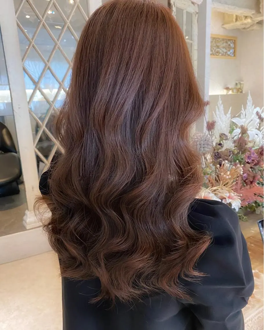 ロング カラー ベージュカラー 黒髪 ブリーチ ブルーカラー ブルーブラック ヘアカラー トリートメント 木屋元一/透明感 /前髪/レイヤーのヘアスタイル