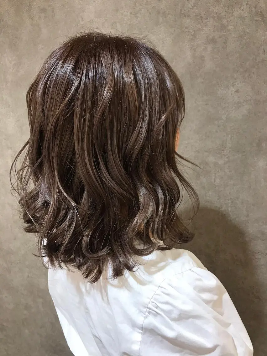 ミディアム カラー グレージュ ラベンダーカラー ラベンダーグレージュ ラベンダーグレー 🌼Remember MAE🌼のヘアスタイル