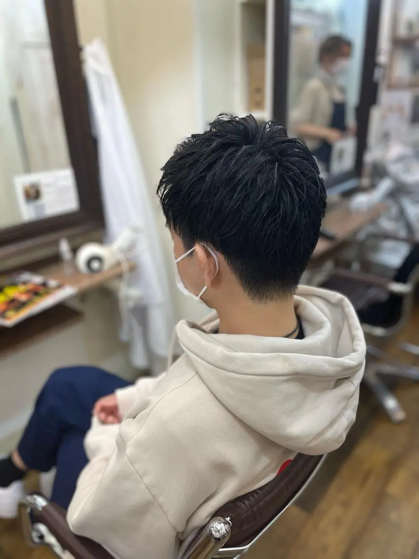 メンズ ツーブロック 刈り上げ カット 髪質改善🫧艶カラー 🫧💙佐藤真優のヘアスタイル