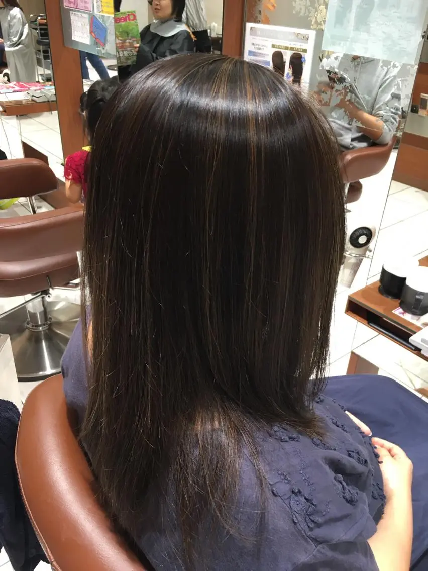 カラー ブリーチ ハイライトカラー ブリーチなしカラー ラブーケ中川中島店 クラタチカコのヘアスタイル