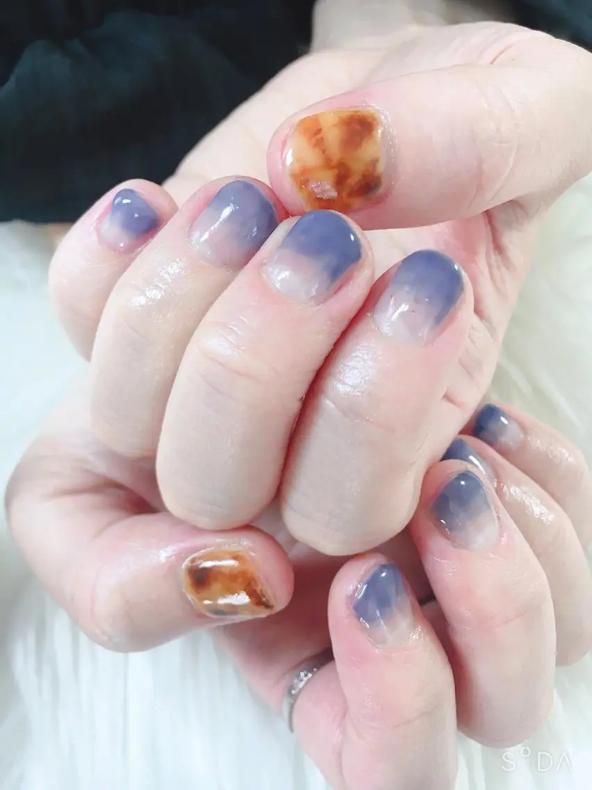 ネイル べっ甲ネイル グラデーション miwa ミワのネイルデザイン