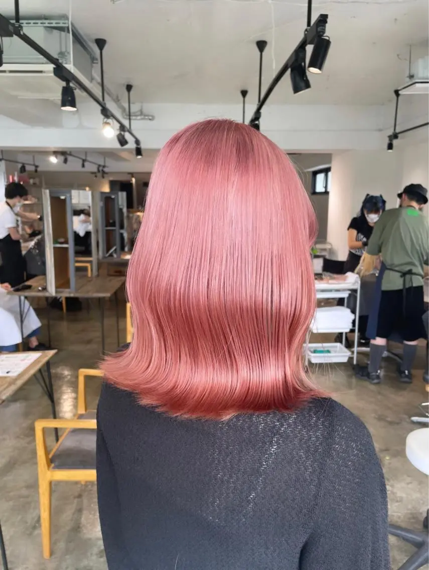 ミディアム カラー ベージュカラー ブリーチ ケアブリーチ ダブルカラー ピンクカラー ヘアカラー トリートメント 暖色カラー🍒 ケアブリーチ/akiのヘアスタイル