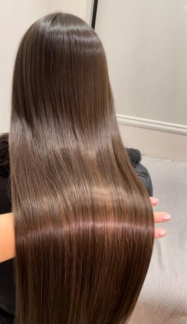 ロング 髪質改善 トリートメント Merlyosaka 早川未来のヘアスタイル