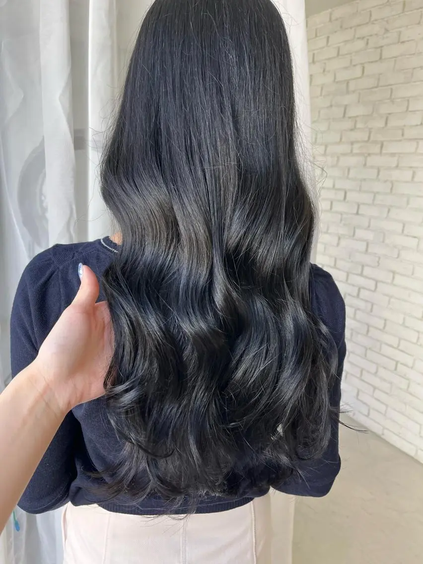 ロング トリートメント u n aのヘアスタイル