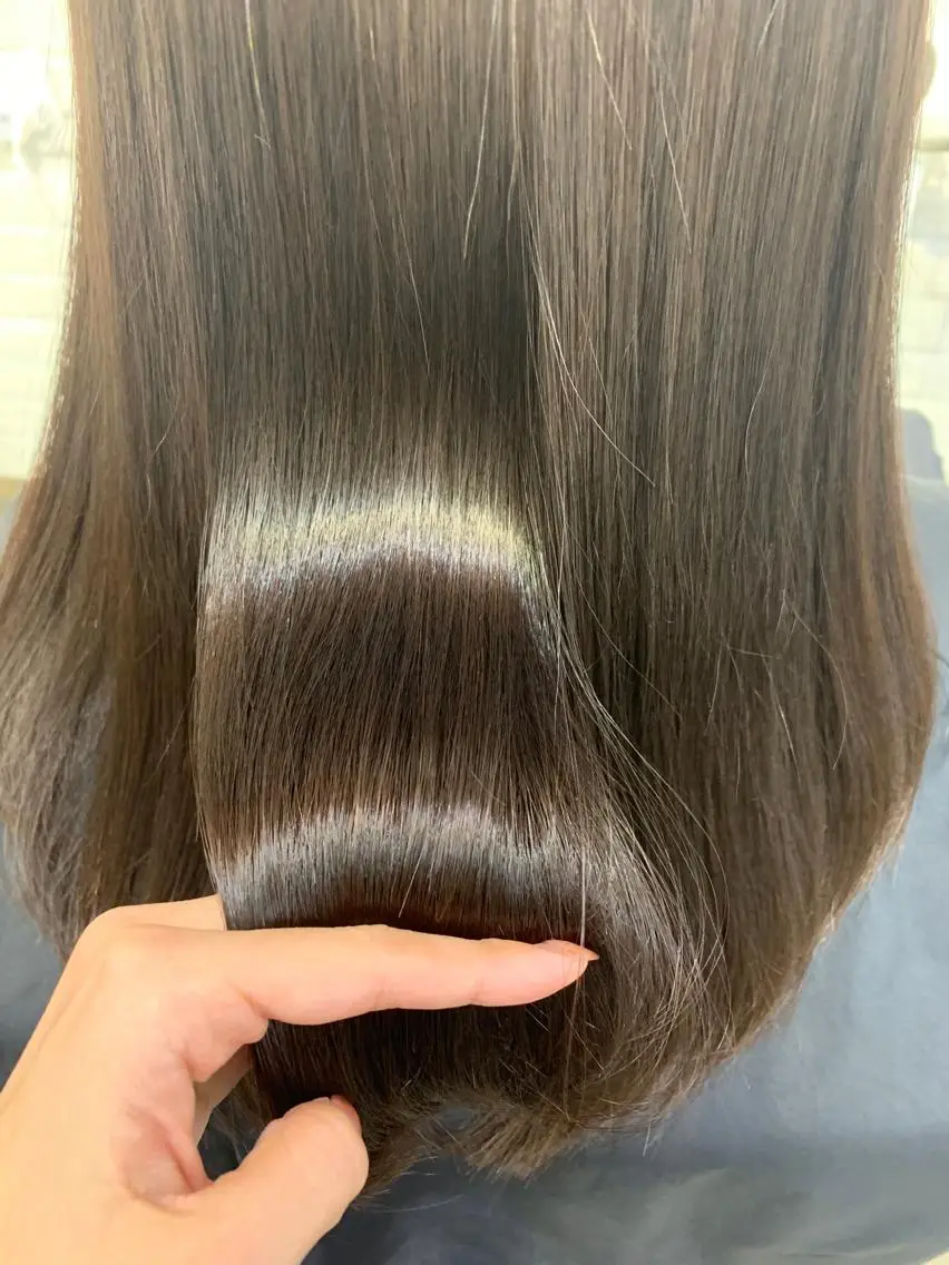 セミロング 髪質改善 ふわっとレイヤー 🪽スガヤハルミのヘアスタイル