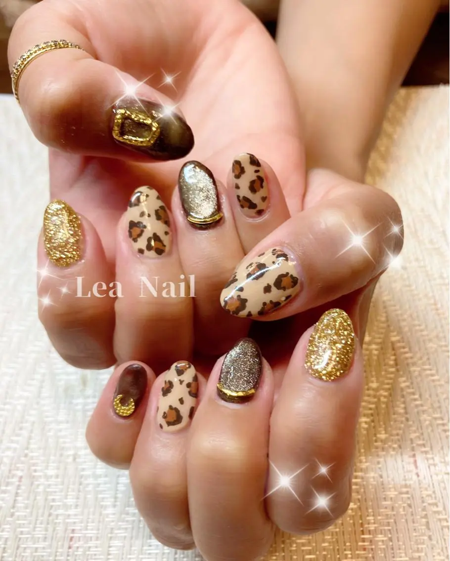 ネイル マグネットネイル Lea Nailのネイルデザイン