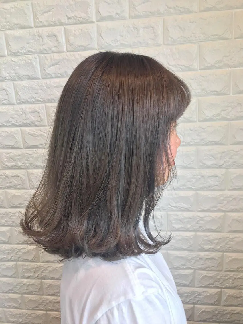 ミディアム カラー ヘアアレンジ グレージュ 🌿‬ ܸAir 透明感🌱西村知佳のヘアスタイル
