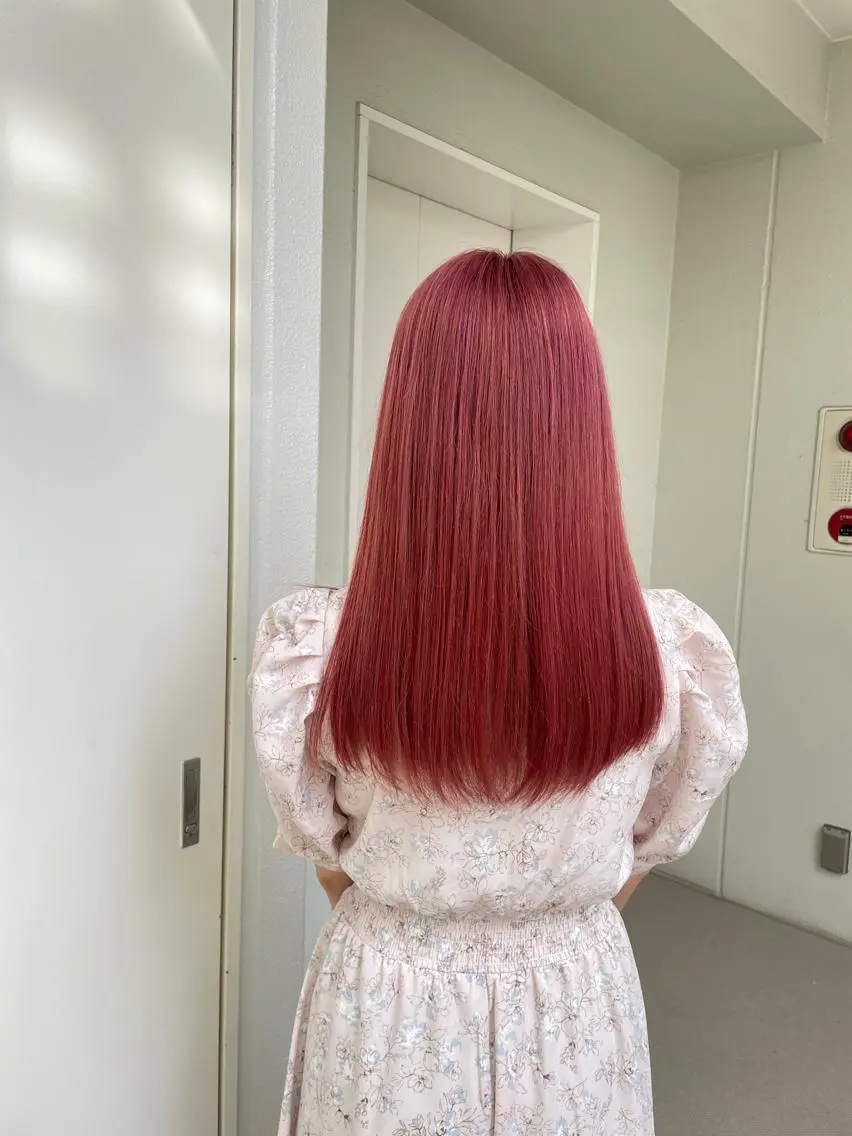 ロング カラー ヘアアレンジ ピンクカラー ヘアカラー トリートメント ヘッドスパ ヘアセット 艶カラー✨縮毛矯正✨ 翁長孝輔のヘアスタイル