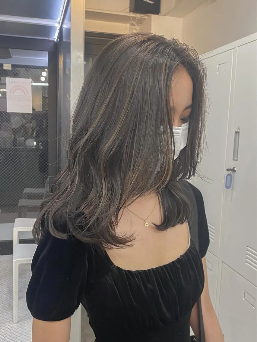 セミロング カラー カット ヘアカラー トリートメント 海外デザイン🇺🇸 石渡諒太のヘアスタイル