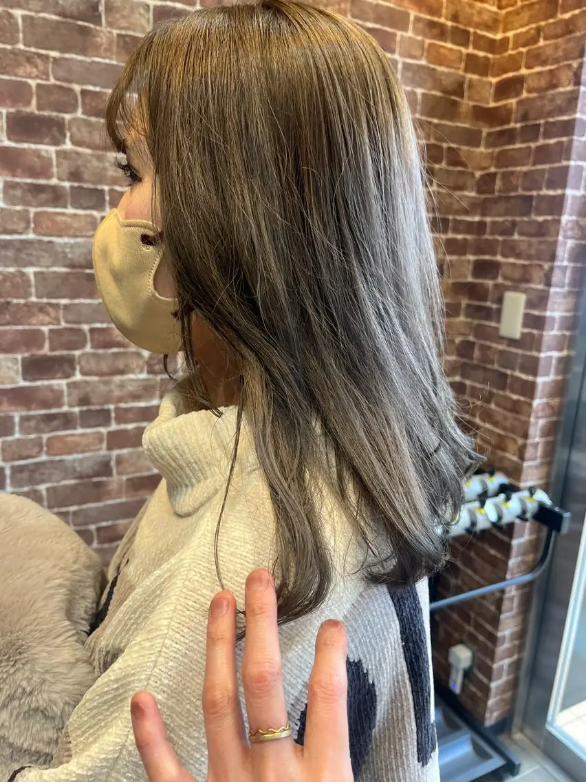 ミディアム カラー パーマ ヘアアレンジ メンズ キッズ ネイル マツエク・マツパ アイブロウ メンズブリーチ メンズハイライト メンズインナーカラー メンズ韓国風 ブリーチ 久木原 ゆりのヘアスタイル