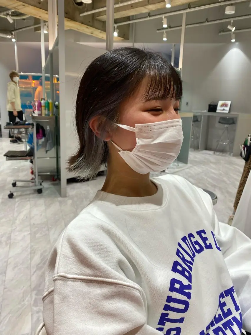ショート カラー ブリーチ イヤリングカラー シルバー ホワイトシルバー ボブ Riganuts王子 Hayato✂︎のヘアスタイル