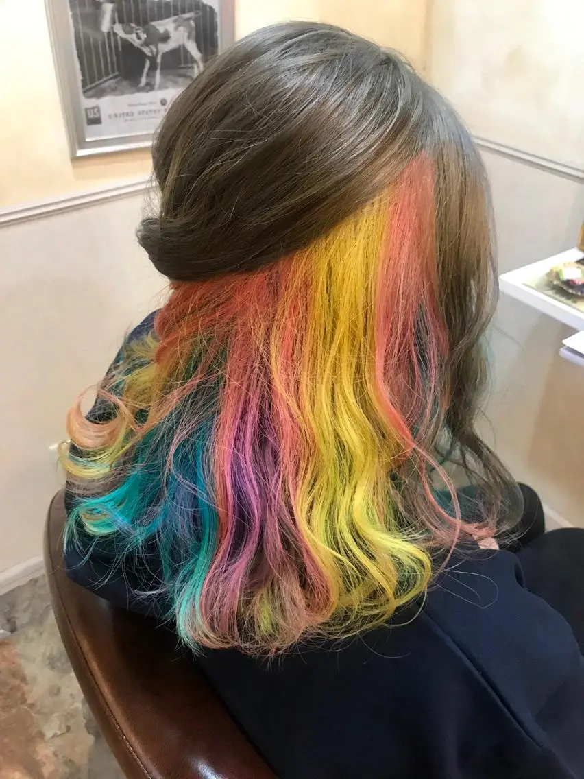 ミディアム カラー 岩谷/ブリーチ 🪽透明感カラーのヘアスタイル