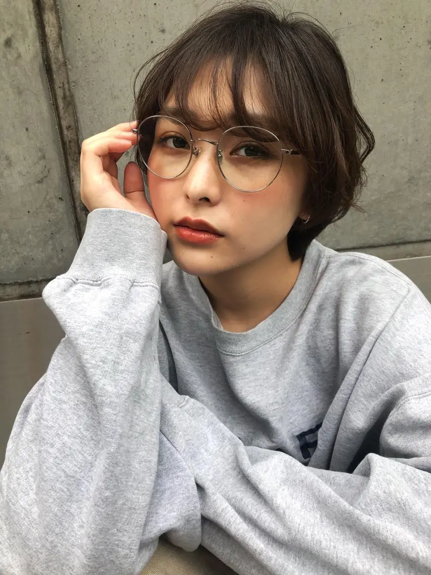 ショート カラー パーマ ショートヘア 透明感カラー│ レイヤーヘア中居美樹のヘアスタイル