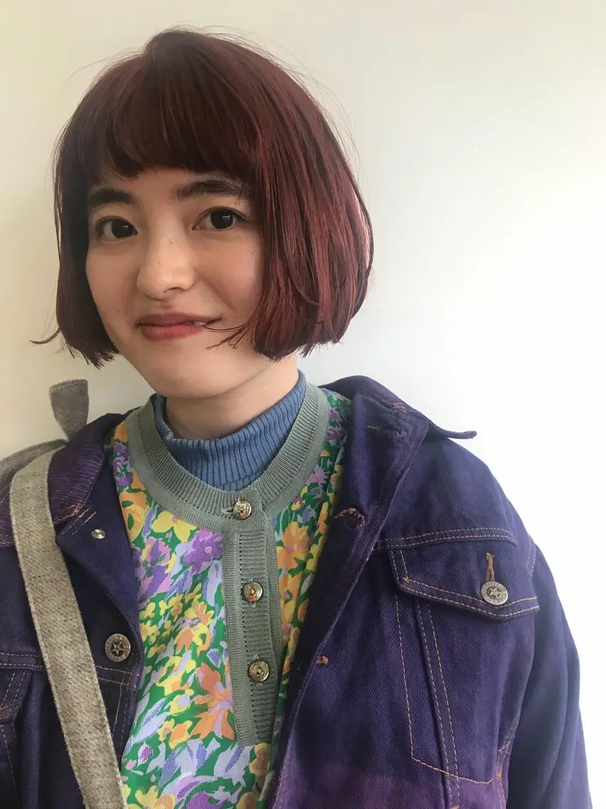 カラー カット ヘアカラー トリートメント 💓パーマ，💗 レイヤーカットのヘアスタイル