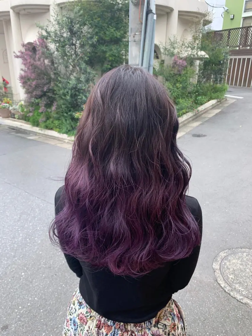 セミロング カラー グラデーションカラー パープルカラー 色落ちまでキレイに！ ！女性サロンのヘアスタイル