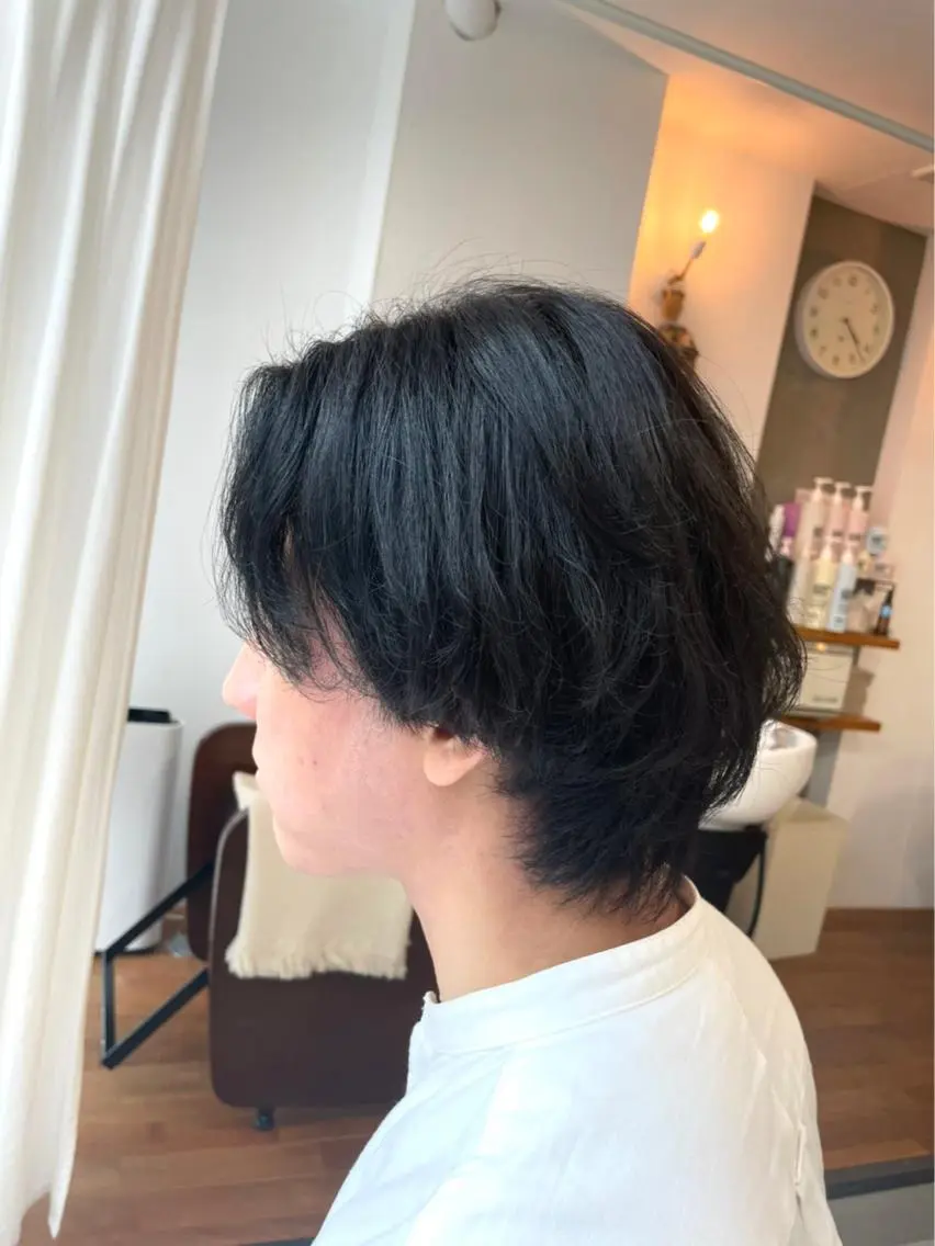 カラー メンズ 黒髪 ネイビーカラー HaKU 藤本かすみのヘアスタイル