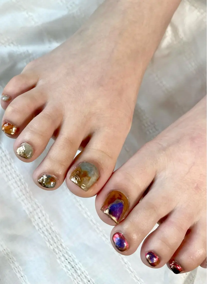 ネイル フットネイル ジェルネイル マグネットネイル ニュアンスネイル パラジェル フットネイル 甲斐市自宅サロン 🧸prunelleのネイルデザイン