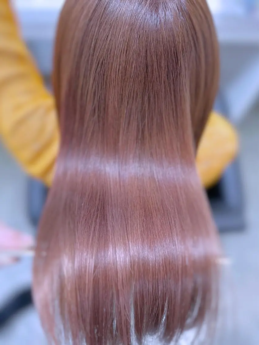 セミロング カット ヘアカラー 縮毛矯正 トリートメント WHALE hair × beautyのヘアスタイル