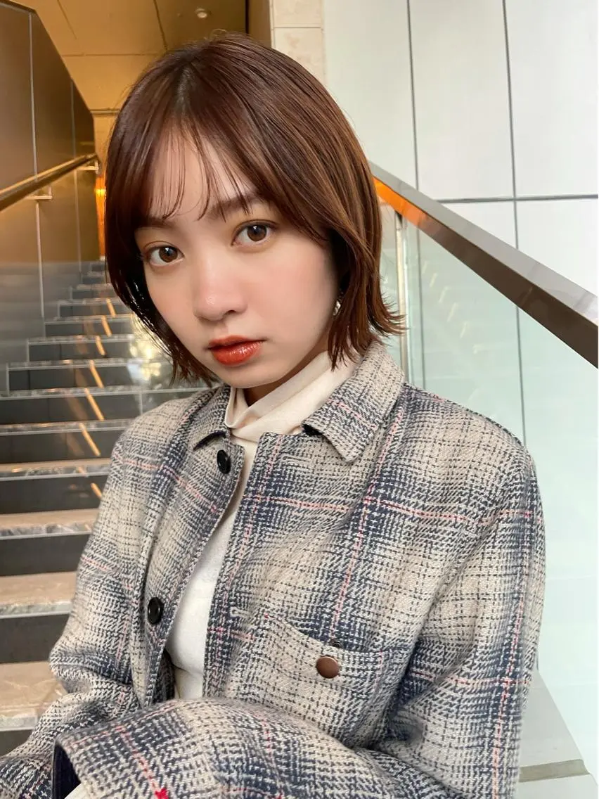 ショート ボブ くびれヘア シースルーバング 結べるレイヤーボブ くびれLady表参道のヘアスタイル