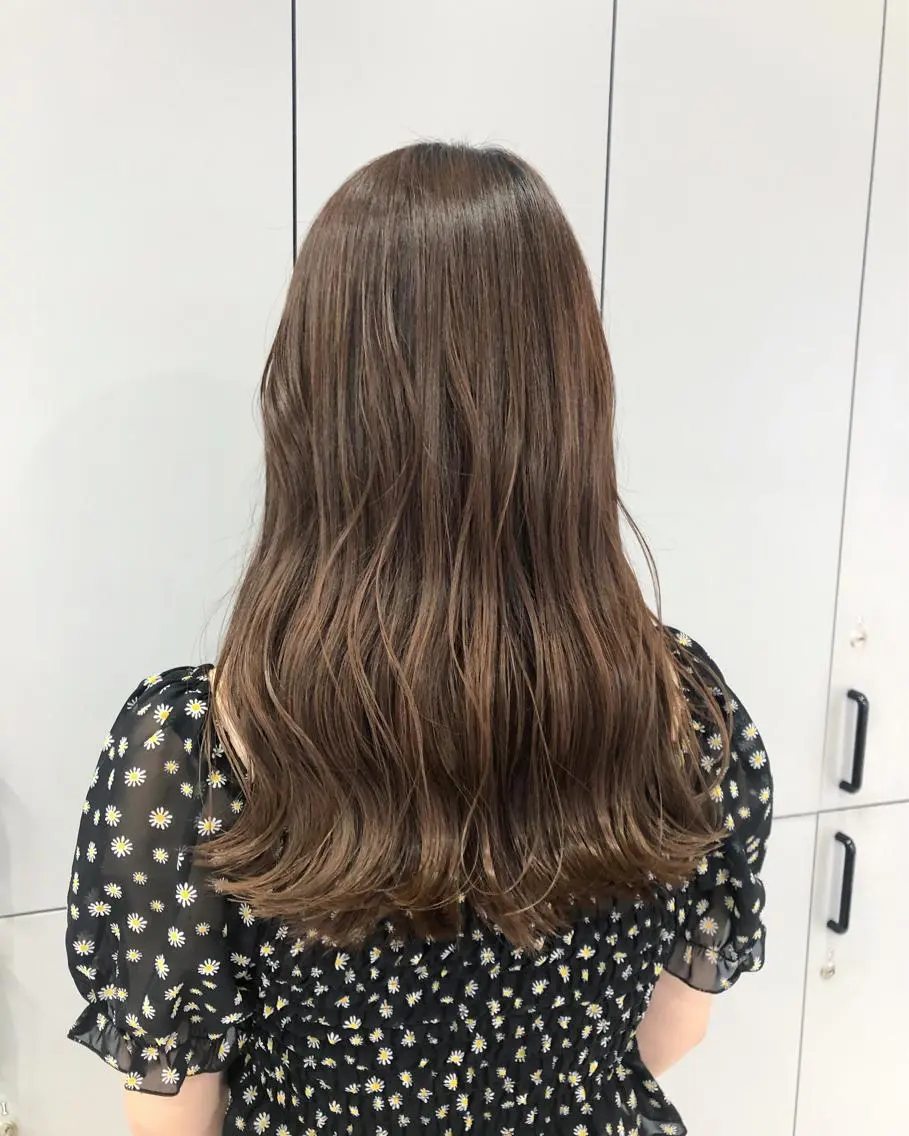 ロング ヘアカラー トリートメント 山本 佳奈のヘアスタイル