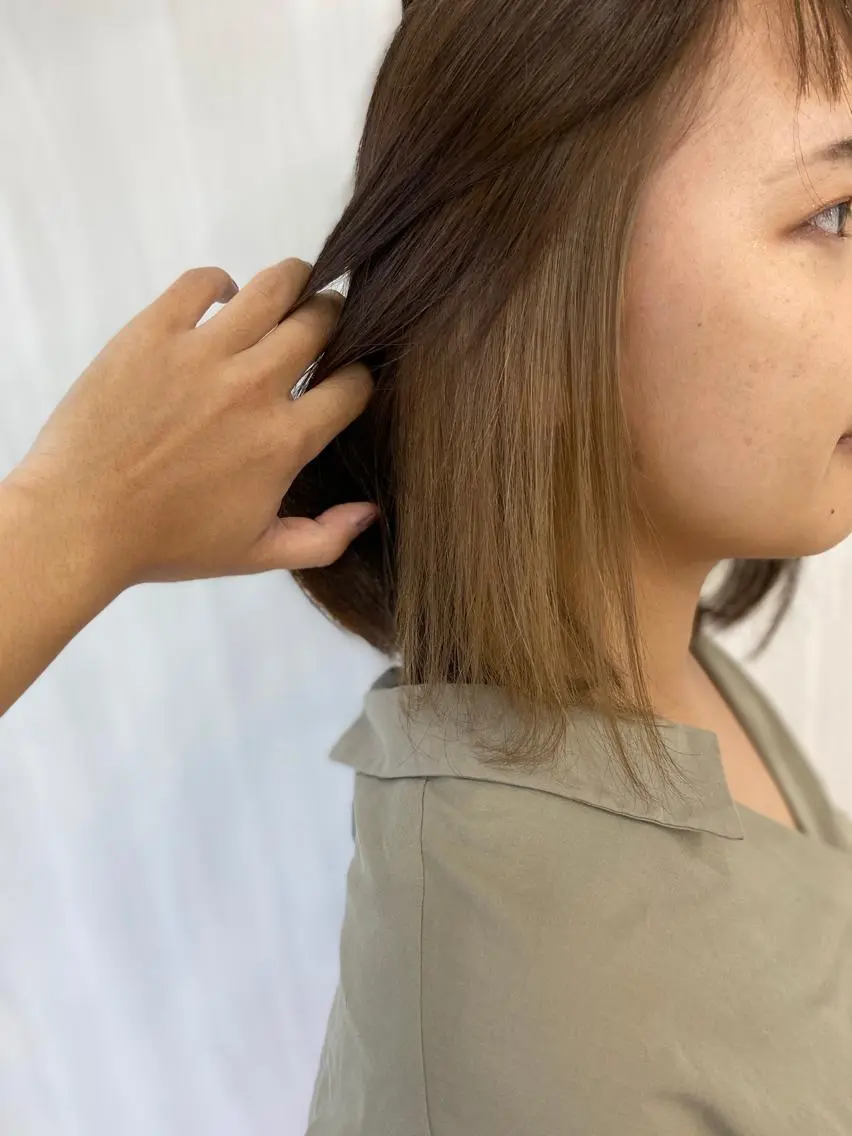 ミディアム カラー グレージュ 松井 敬太郎のヘアスタイル