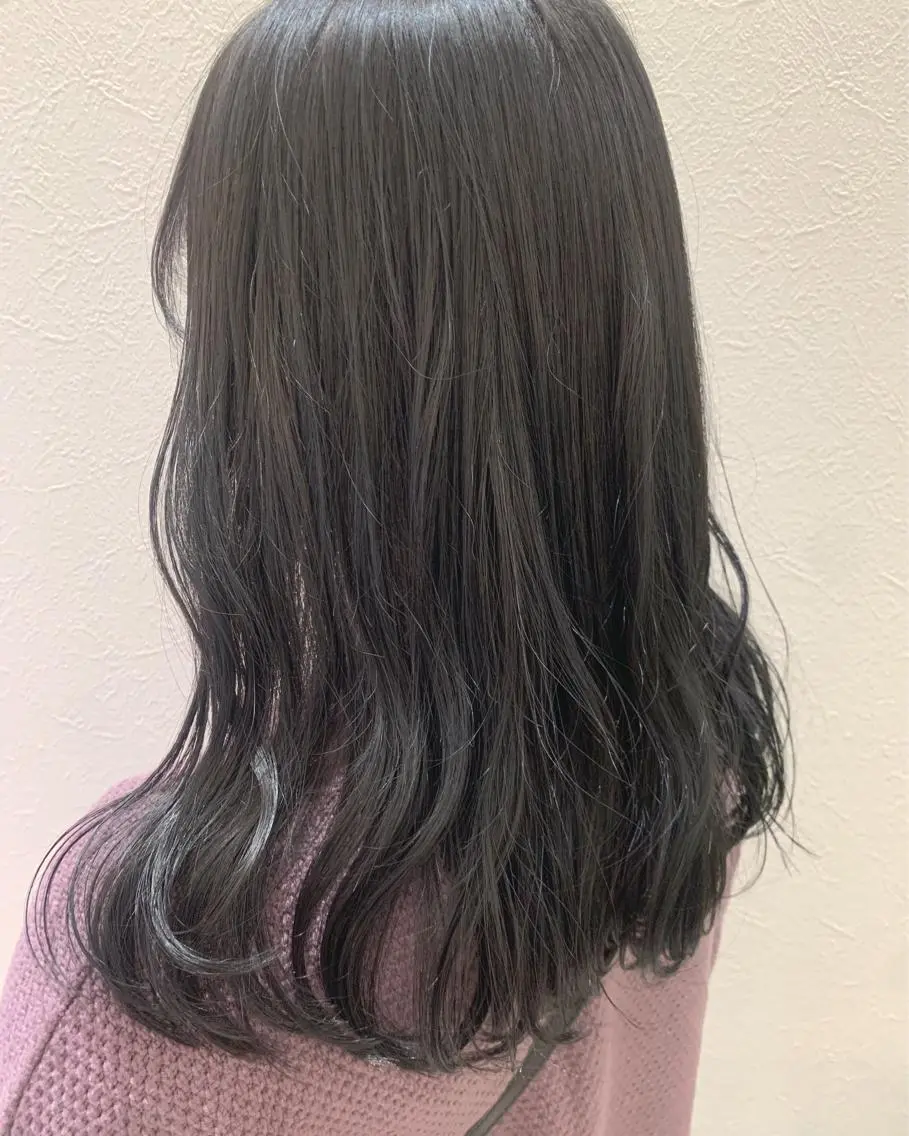 セミロング カラー 黒髪 ブルーカラー ブルーグレー hubhair レイヤー/透明感のヘアスタイル