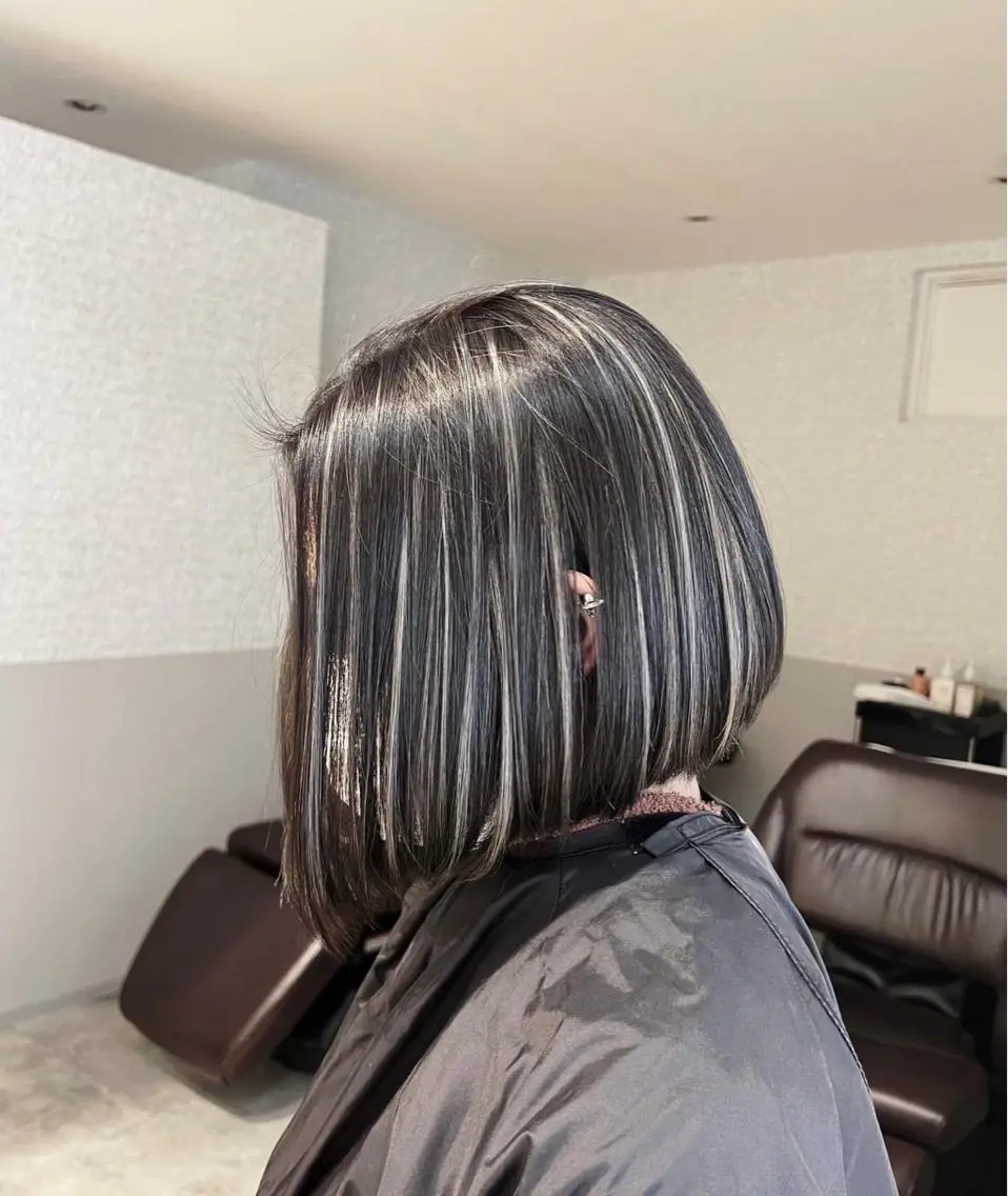 ショート カラー ダークグレー ダークグレージュ グレージュ ハイライトカラー ハイライト 指名数No.1 /NAOYAのヘアスタイル