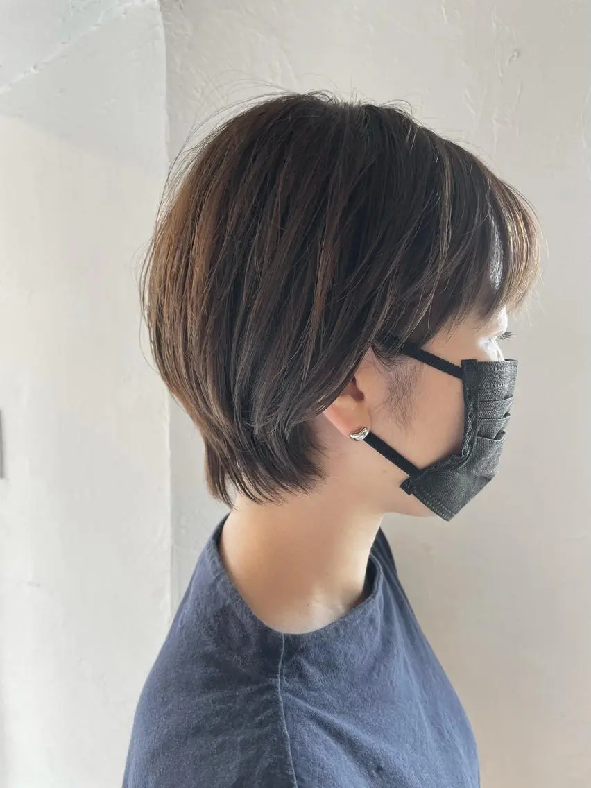 ショート カラー ショートボブ アッシュ オリーブカラー ボブ ショートヘア ショート/韓国ヘア Moto✂︎のヘアスタイル