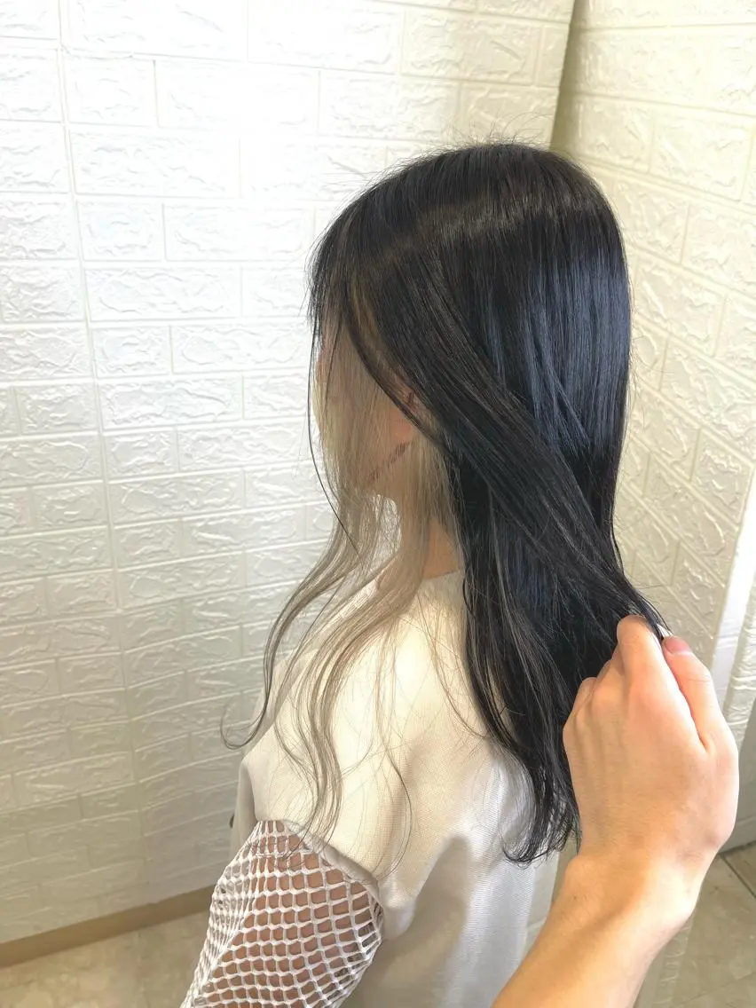 ロング カラー カット ヘアカラー トリートメント 六反 仁哉のヘアスタイル