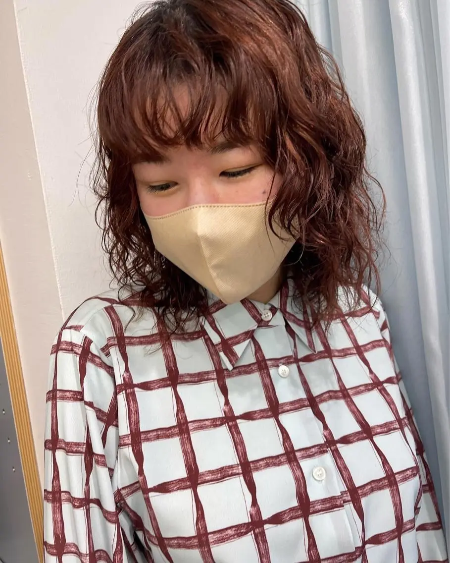 カラー パーマ カット ヘアカラー パーマ 💓パーマ，💗 レイヤーカットのヘアスタイル