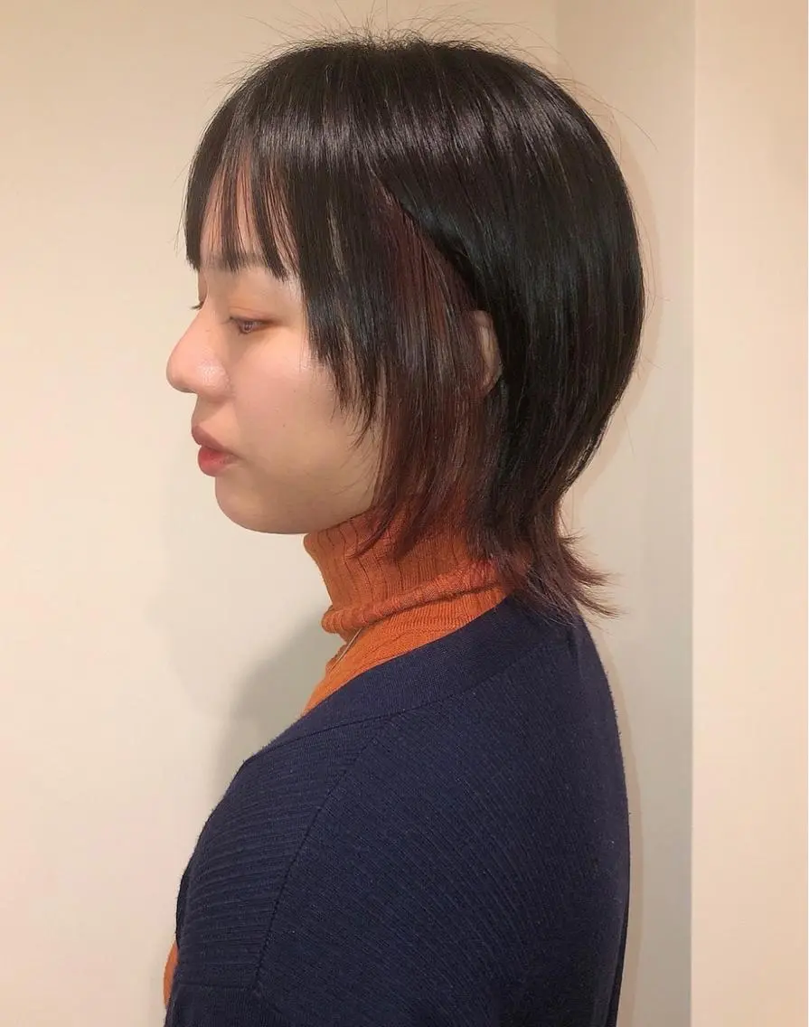 ミディアム カラー ヘアアレンジ バイオレットカラー レイヤーカット ウルフカット ウルフレイヤー カット ヘアカラー 永井 亜実のヘアスタイル