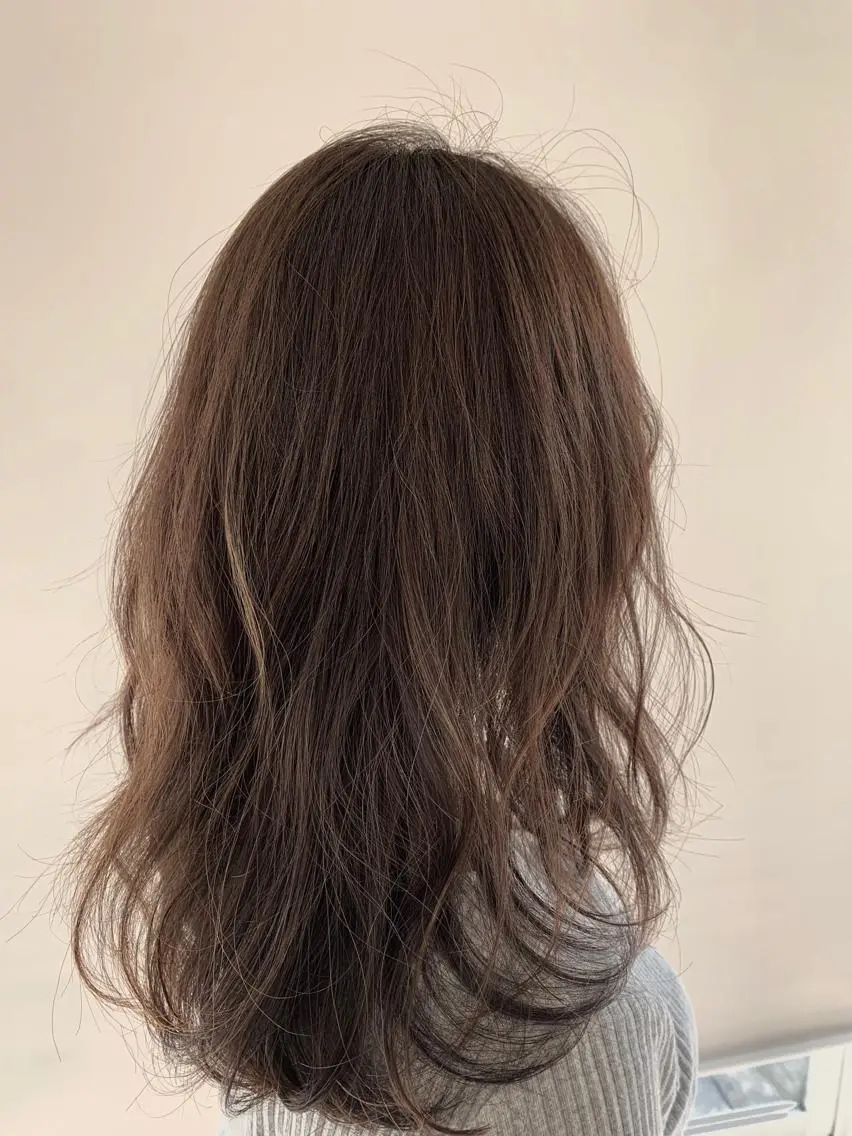 セミロング カラー パーマ ヘアアレンジ ブラウンカラー 加藤 綾華のヘアスタイル