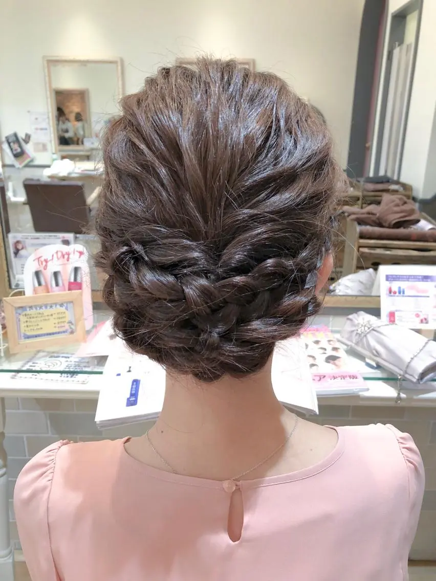 セミロング ヘアアレンジ un 溝の口 伊豆本のマツエク・マツパデザイン