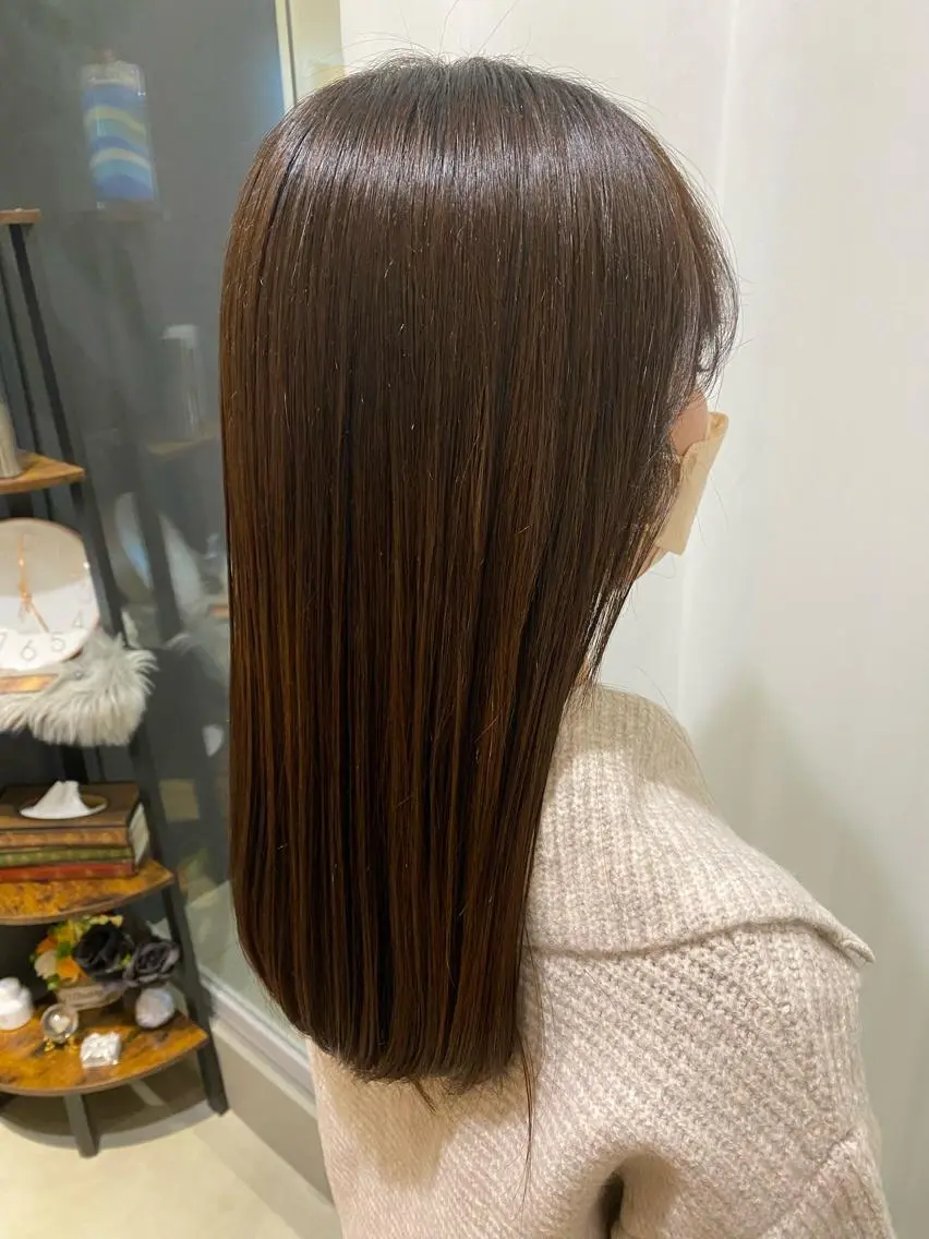セミロング パーマ くせ毛 髪質改善 縮毛矯正 ストレートパーマ カット 縮毛矯正 トリートメント 田中 アキオのヘアスタイル
