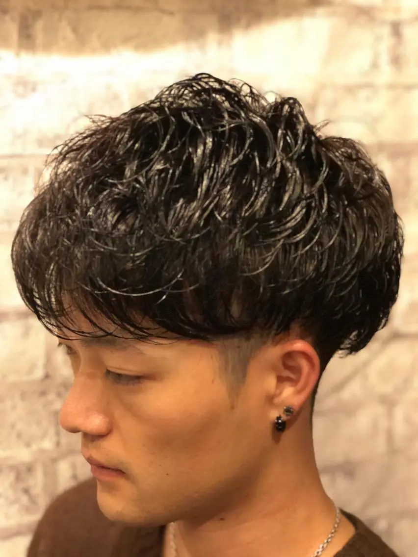 ショート パーマ ヒロ銀座 上口雄大のヘアスタイル