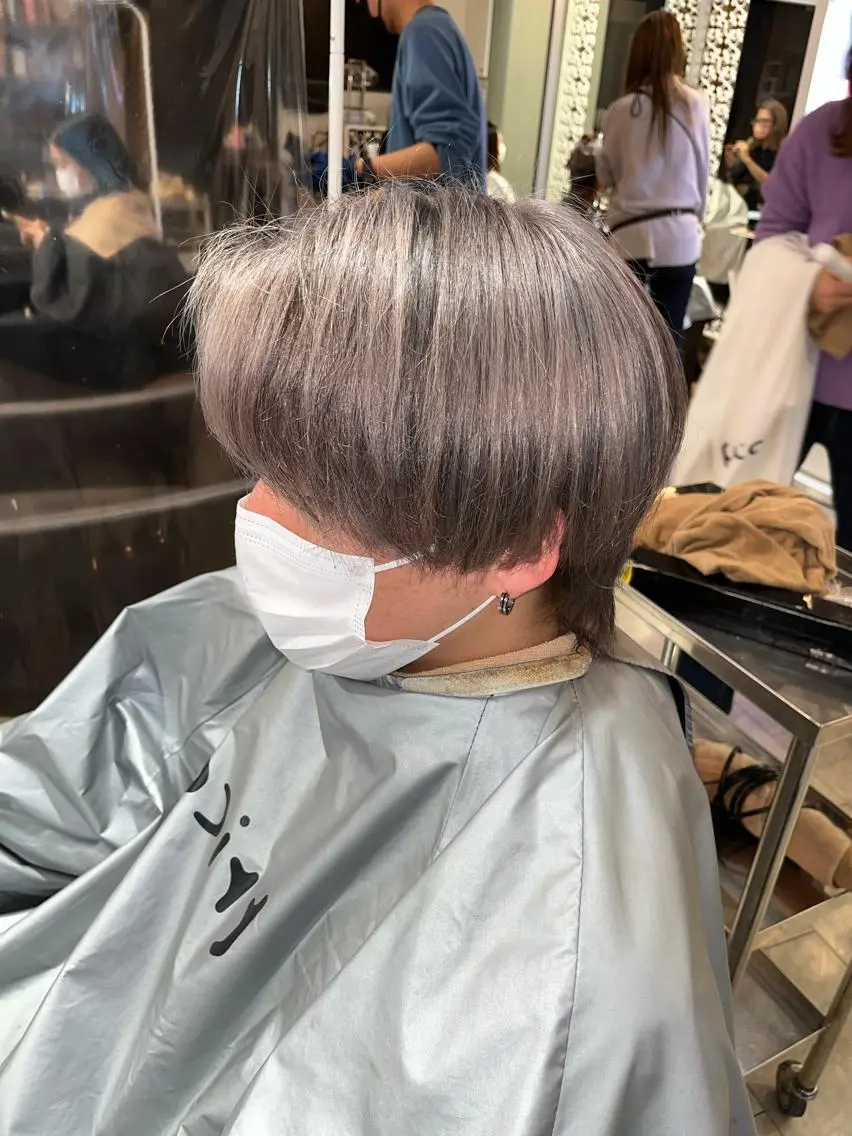 ショート カラー メンズ 髪質改善・縮毛矯正 特化・ユウシンのヘアスタイル