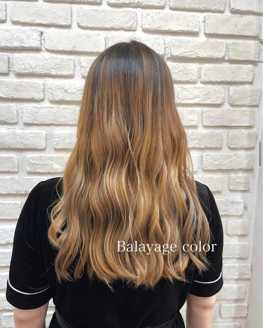 ロング カラー バレイヤージュ ハイトーンカラー レイヤーカット creeb 宮前のヘアスタイル