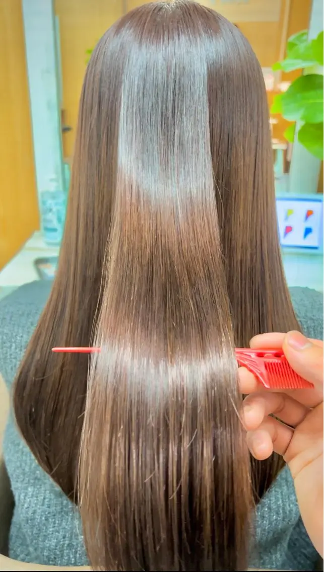 ロング 酸性ストレート 透明感カラー/ イルミナカラーヒロキのヘアスタイル