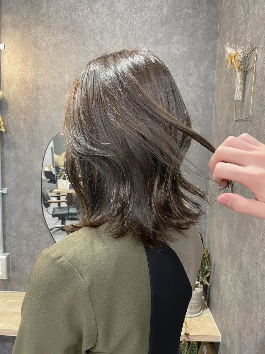 ミディアム カラー カット ヘアカラー トリートメント いなみね はるきのヘアスタイル