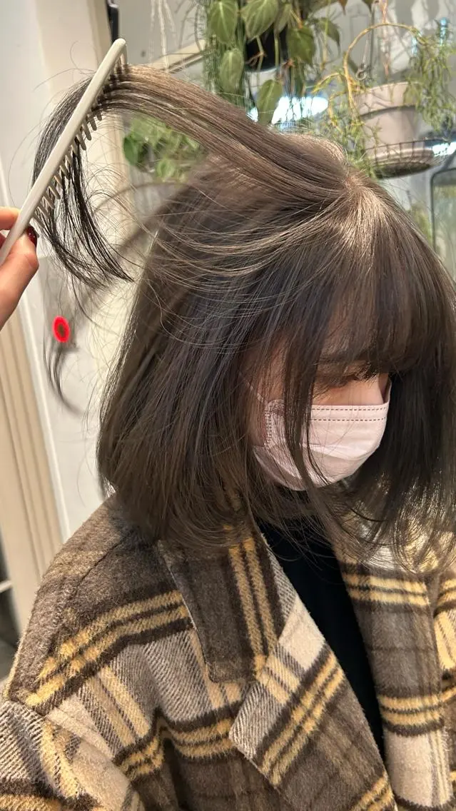 カラー ブリーチ 透明感カラー オリーブグレー ❕マンツーマン施術❕ 🍊Moemiのヘアスタイル