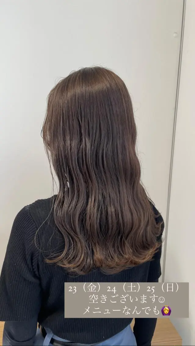 セミロング カラー ベージュカラー オリーブベージュ カット ヘアカラー トリートメント ヘッドスパ noa ☪︎のヘアスタイル