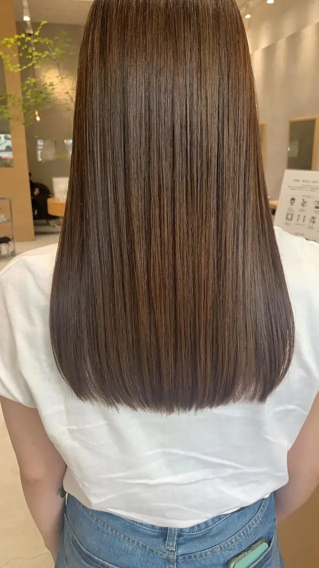 セミロング カラー カット ヘアカラー トリートメント manami (sibell)のヘアスタイル