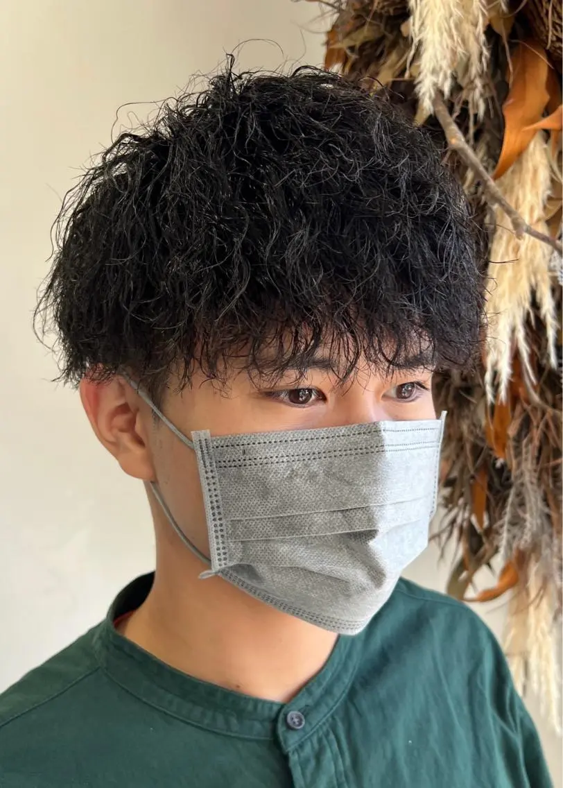 パーマ メンズ メンズパーマ ツイストスパイラルパーマ スパイラルパーマ 🫧垢抜けヘア🫧 工藤真愛のヘアスタイル