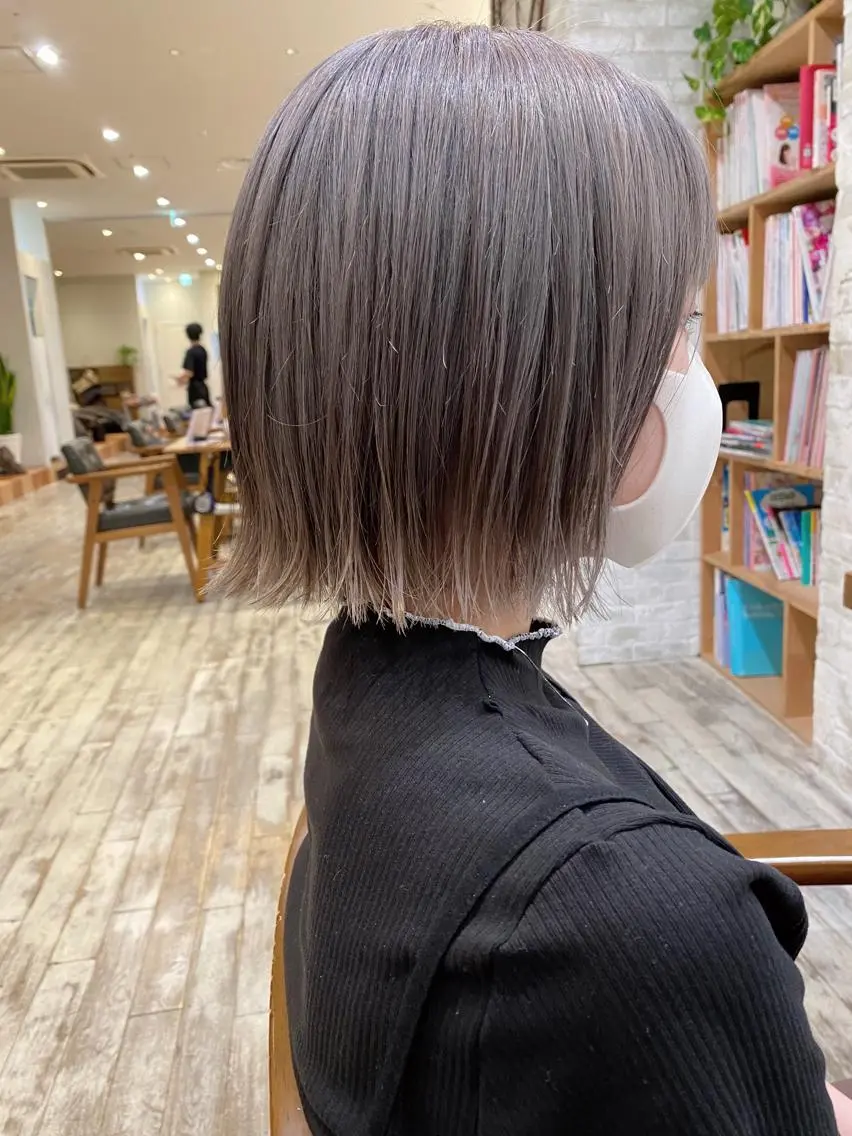 ショート 切りっぱなしボブ ボブ 栗原 瑞稀のヘアスタイル