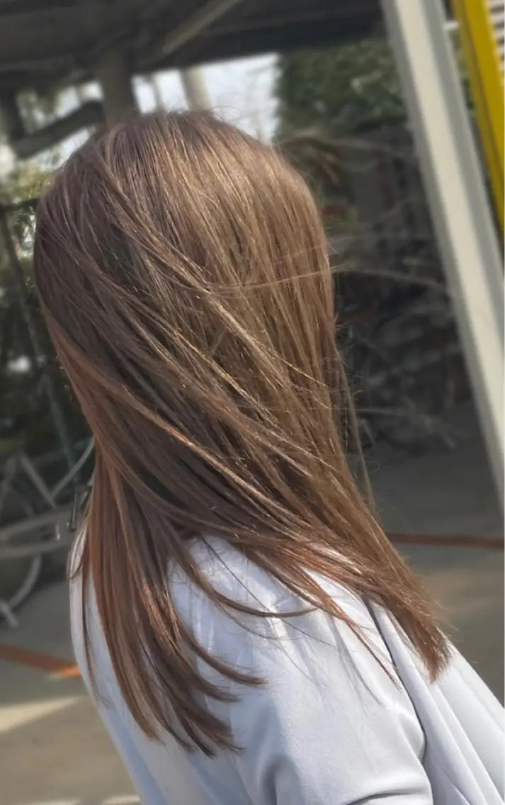 ロング カラー 透明感カラー ハイライトカラー ハイライト ヘアカラー 透け感カラー✂️ yuuのヘアスタイル
