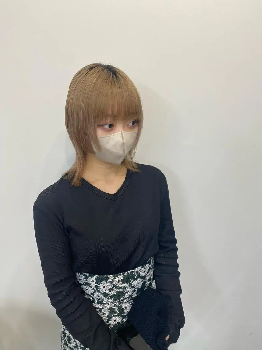 ショート カラー ブリーチ デザインカラー ハイトーンカラー 似合わせカット ウルフカット 韓国ヘア/レイヤー Lily Wongのヘアスタイル