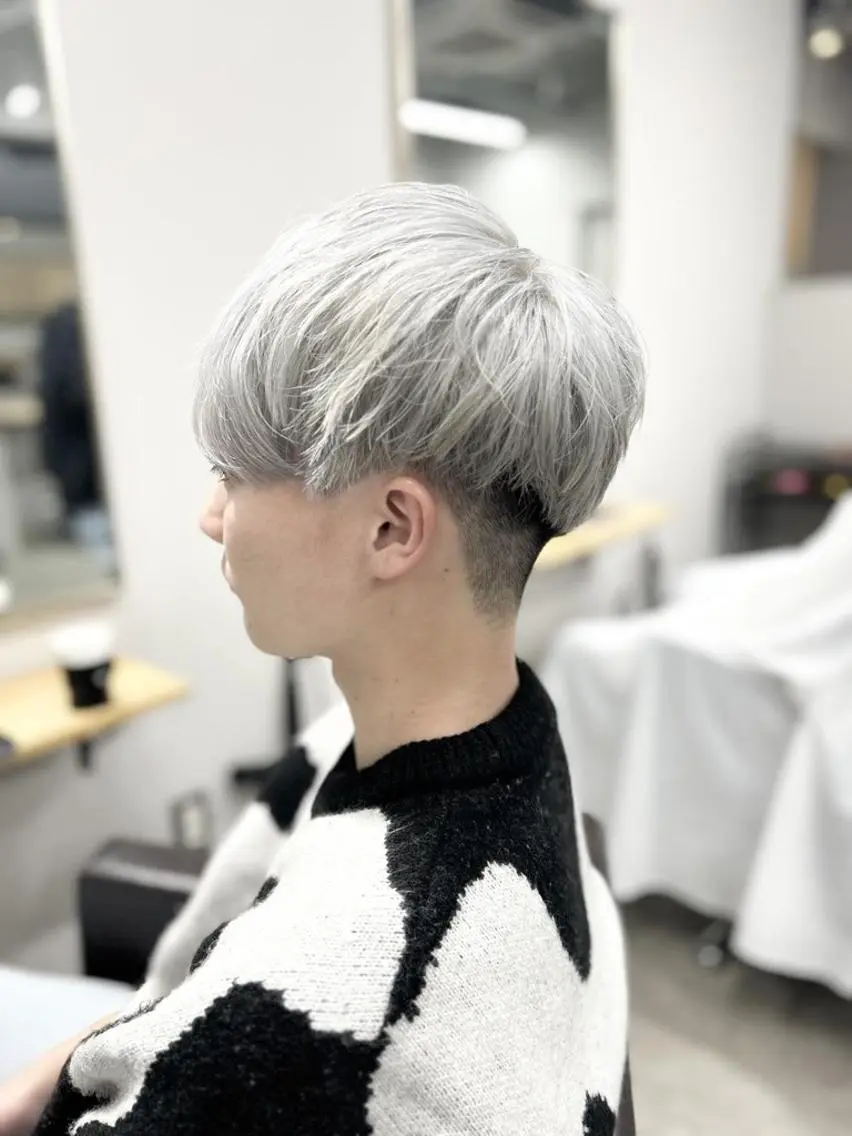 メンズ カラー ミディアム メンズブリーチ ブリーチ ダブルカラー カット ヘアカラー ✨【公式】 juhl.横浜✨のヘアスタイル