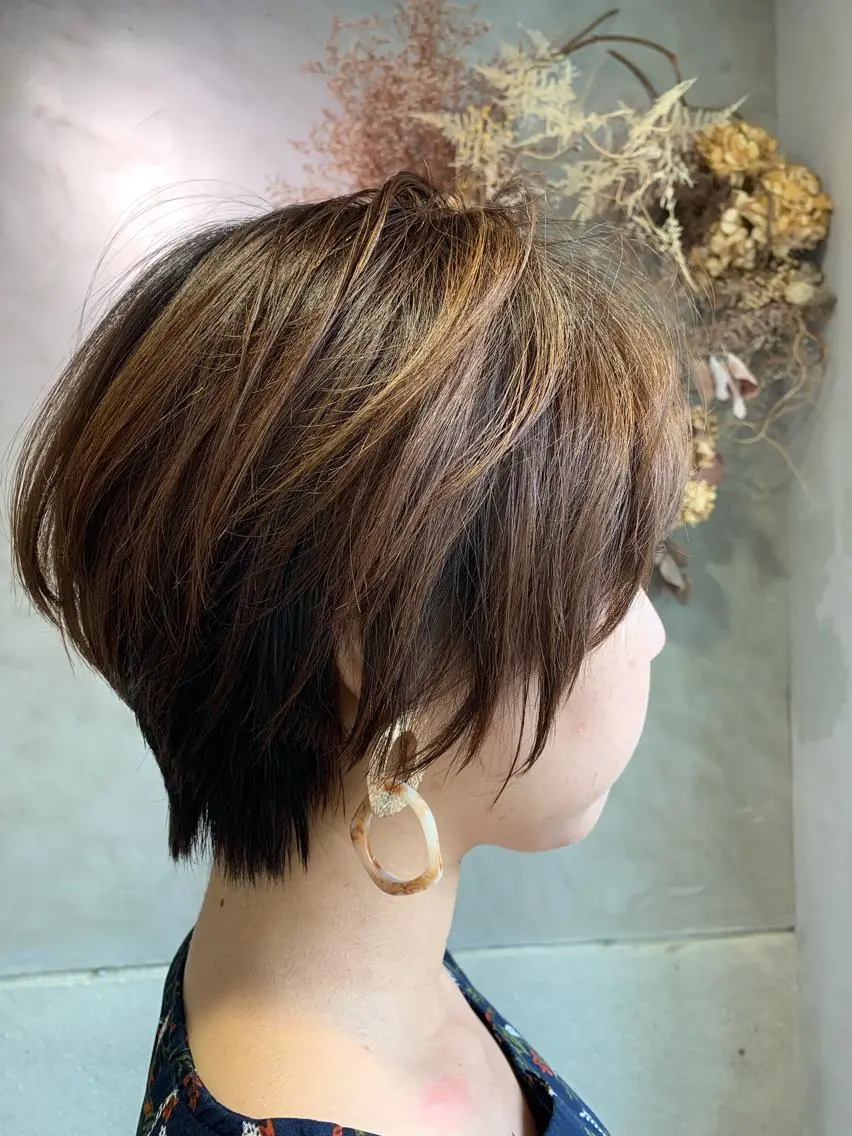 ショート カット ヘアカラー トリートメント 落合 妙佳のヘアスタイル