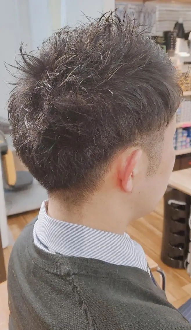 メンズ モヒカン ツーブロック カット Ito のヘアスタイル